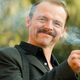 Illustration for article titled Simon Pegg can’t bring humanity to the hit man nonsense of iKill Me Three Times/i